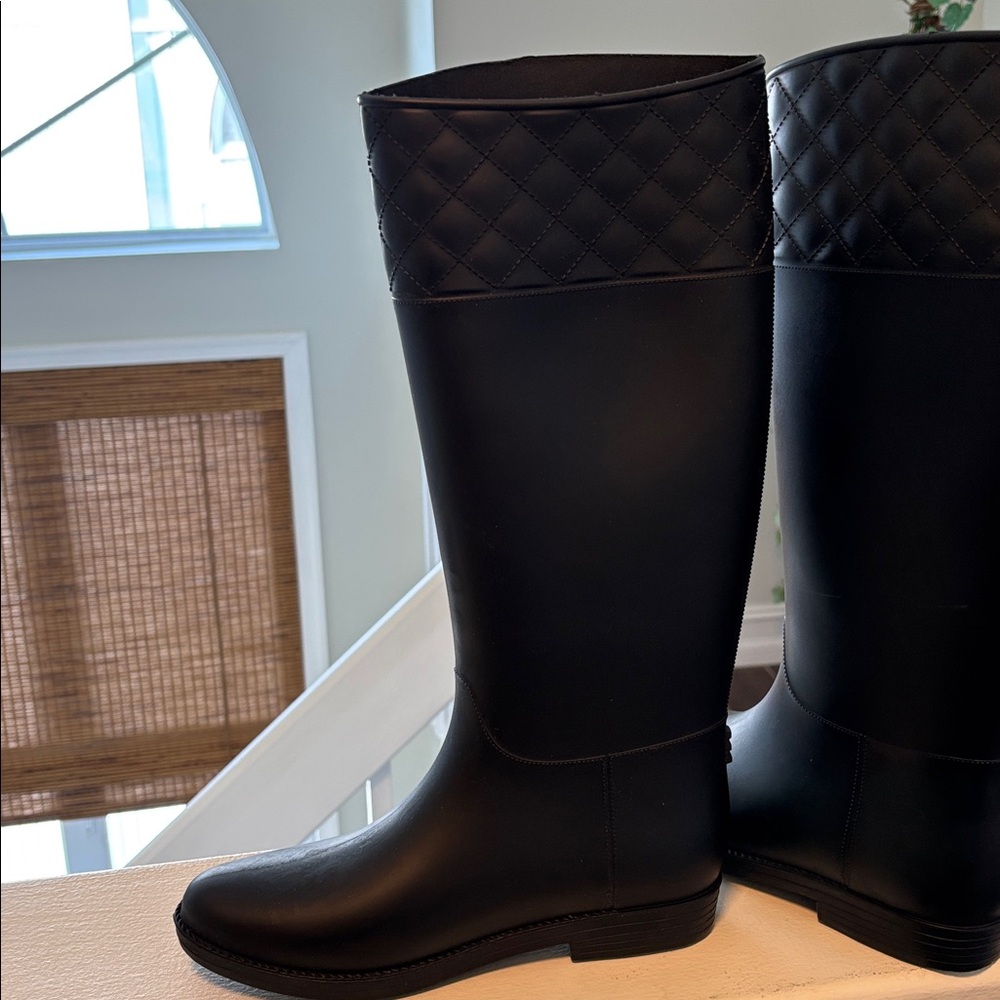 Dirty Laundry Black Quilted Winter Boots - Picture 2 of 5